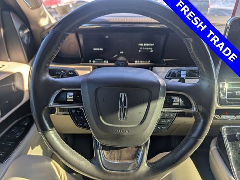 Used 2018 Lincoln Navigator L Reserve w/ Technology Package image 9