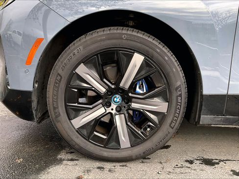 Used 2025 BMW iX xDrive50 image 12