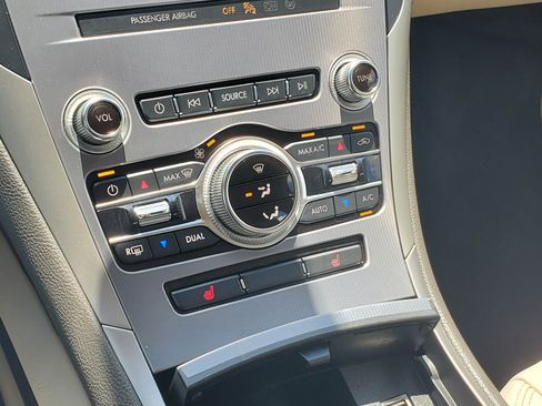 Used 2019 Lincoln MKZ Premiere FWD image 18