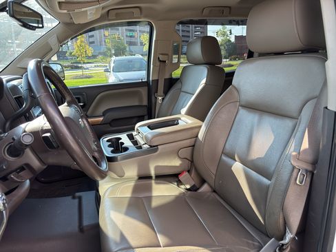 Used 2015 Chevrolet Silverado 1500 LTZ RWD image 12