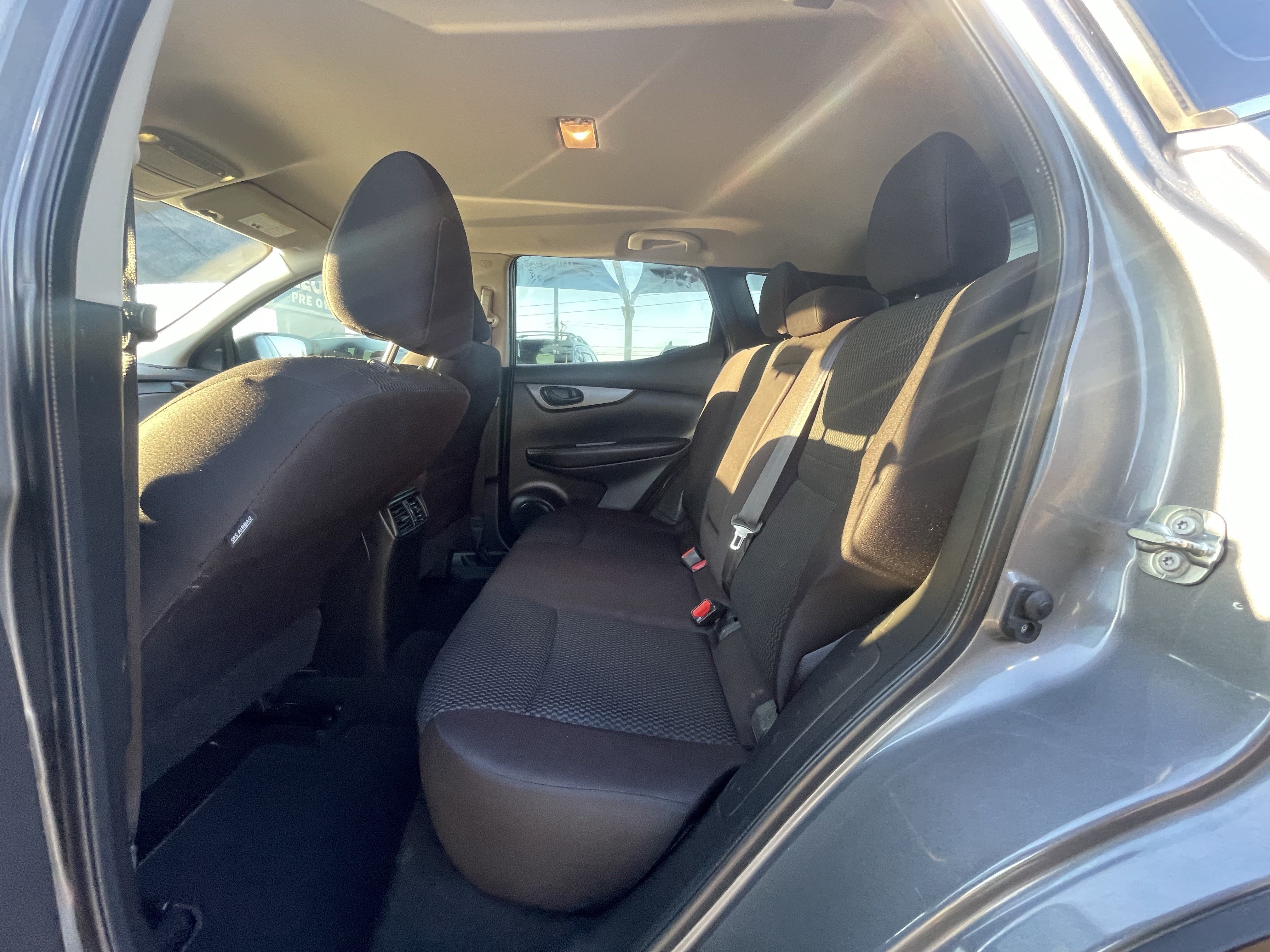 Used 2018 Nissan Rogue Sport S w/ S Appearance Package FWD image 17