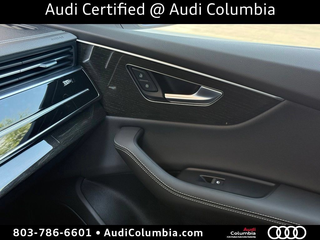 Certified 2025 Audi Q8 Premium Plus AWD/4WD image 36