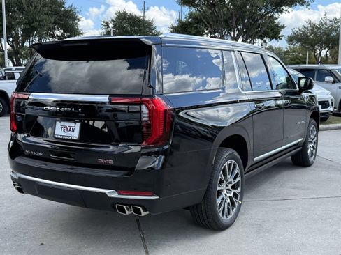 New 2026 GMC Yukon XL Denali w/ Sun & Power Step Package image 5