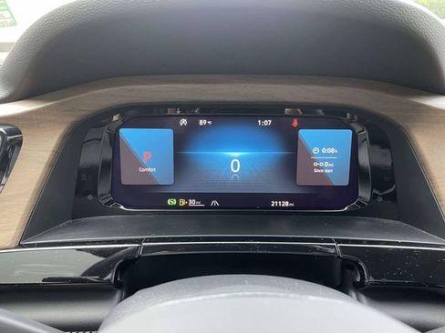 Used 2024 Volkswagen Atlas SE FWD image 30