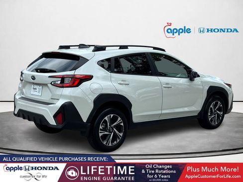 Used 2024 Subaru Crosstrek 2.0i Premium AWD/4WD image 3