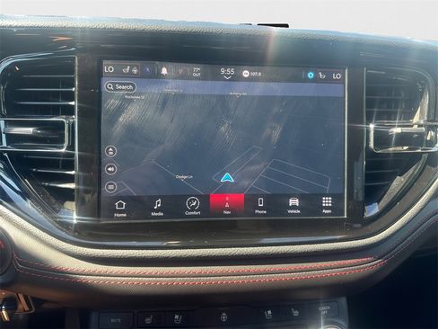 Used 2024 Dodge Durango GT image 11