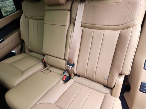 New 2026 Land Rover Range Rover Long Wheelbase SE AWD/4WD image 25