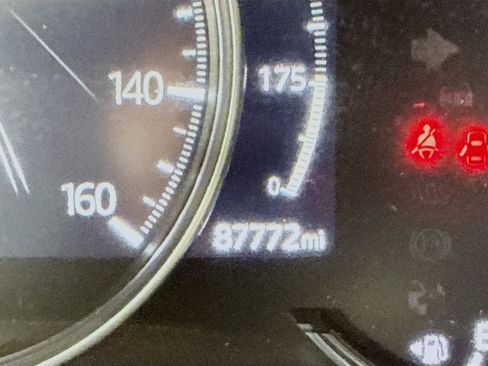 Used 2021 MAZDA CX-5 Signature image 16