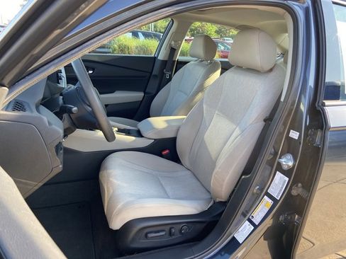 Used 2023 Honda Accord EX image 18