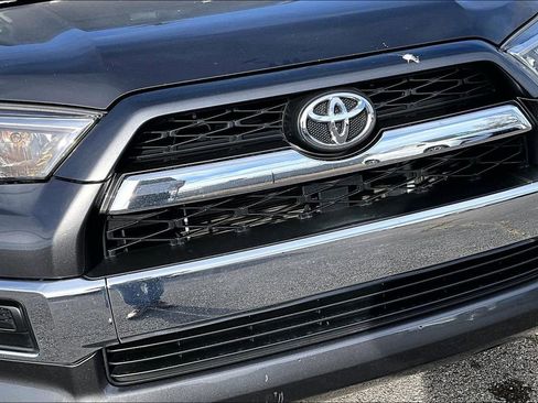 Used 2016 Toyota 4Runner Limited image 40