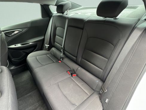 Used 2024 Chevrolet Malibu LT FWD image 9