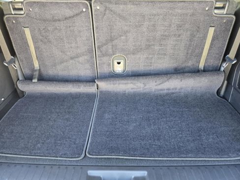 Used 2021 Toyota Highlander Platinum image 32