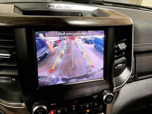 Used 2019 RAM 1500 Laramie image 27