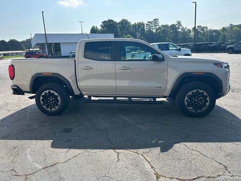 Used 2026 GMC Canyon AT4 w/ AT4 Premium Package AWD/4WD image 5