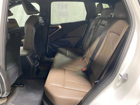 Used 2025 BMW X3 xDrive30i w/ Convenience Package image 16