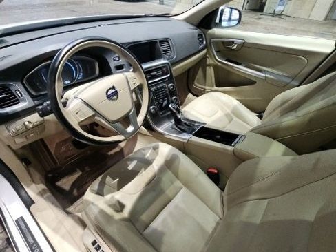 Used 2015 Volvo S60 T5 Premier image 6