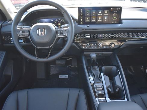 New 2025 Honda Accord EX-L image 18