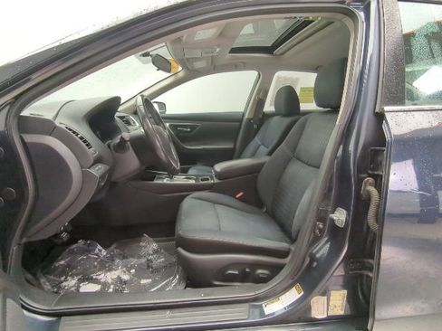 Used 2018 Nissan Altima 2.5 SV image 12