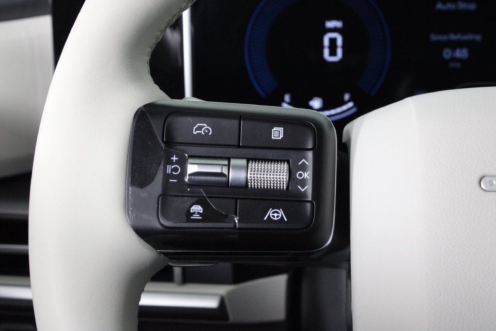 Certified 2027 Hyundai Santa Fe SEL FWD image 28