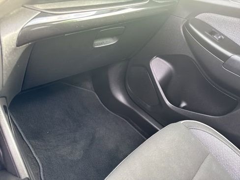 Used 2022 Chevrolet TrailBlazer LT w/ Sun and Liftgate Package image 39