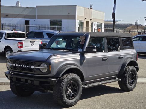 Certified 2023 Ford Bronco Wildtrak image 6