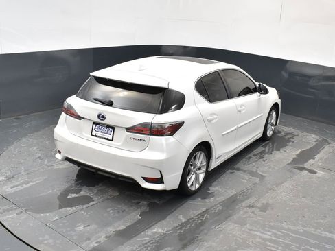 Used 2017 Lexus CT 200h image 36