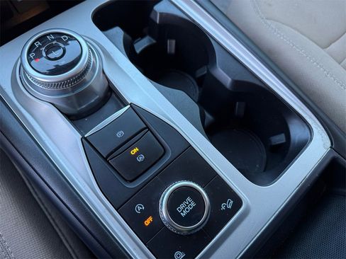 Certified 2021 Ford Explorer XLT image 27