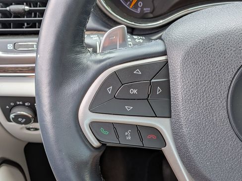 Used 2017 Jeep Grand Cherokee Summit AWD/4WD image 8