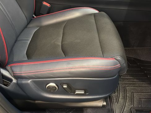 Certified 2023 Genesis GV70 2.5T w/ Sport Prestige Package AWD/4WD image 20