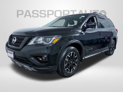 Used 2020 Nissan Pathfinder SL image 1