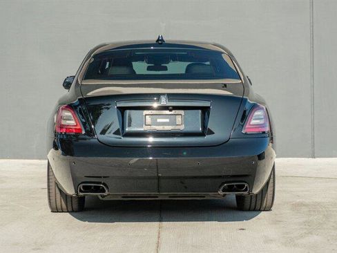 Used 2022 Rolls-Royce Ghost Black Badge image 7