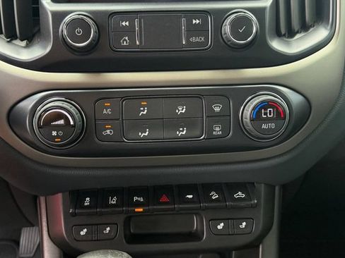 Used 2022 Chevrolet Colorado Z71 w/ Safety Package RWD image 18