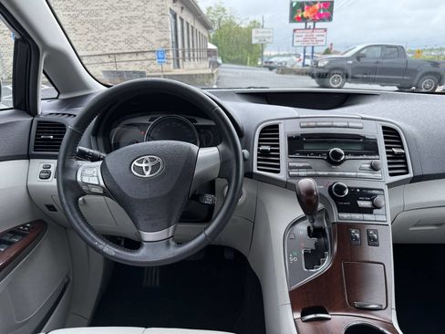 Used 2009 Toyota Venza AWD image 26