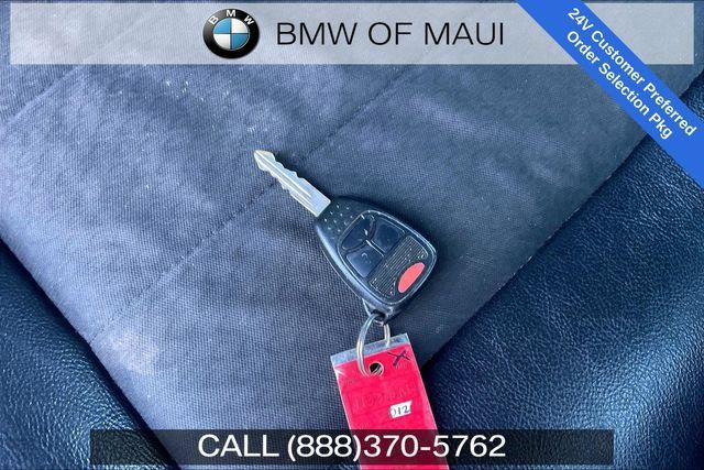 Used 2012 Jeep Wrangler Unlimited Rubicon AWD/4WD image 11