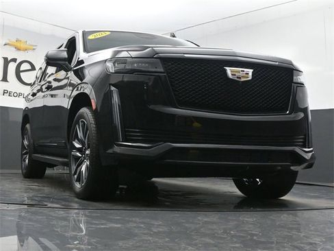 Used 2021 Cadillac Escalade Sport w/ Driver Assist Tech Package image 3