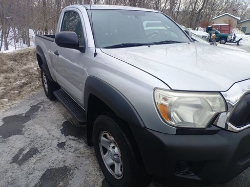 Used 2012 Toyota Tacoma Base 4x4 2dr Regular Cab 6.1 f image 5