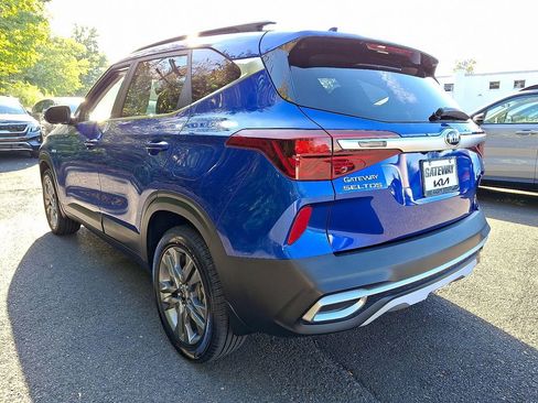 Certified 2021 Kia Seltos S image 5