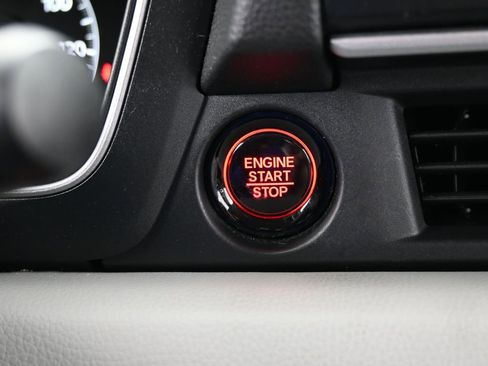 Used 2023 Honda Pilot EX-L image 31