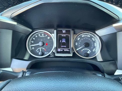 Used 2023 Toyota Tacoma SR5 image 25