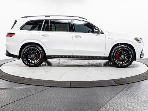 Used 2025 Mercedes-Benz GLS 63 AMG 4MATIC image 38