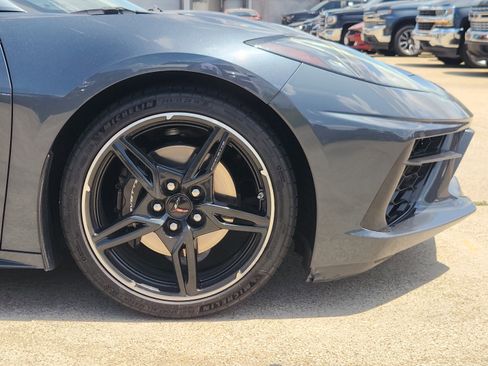 Used 2021 Chevrolet Corvette Stingray Convertible w/ 1LT RWD image 9