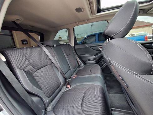 Used 2019 Subaru Forester Premium AWD/4WD image 41