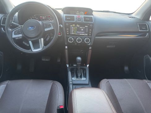 Used 2018 Subaru Forester 2.5i Touring w/ Popular Package #2 image 12