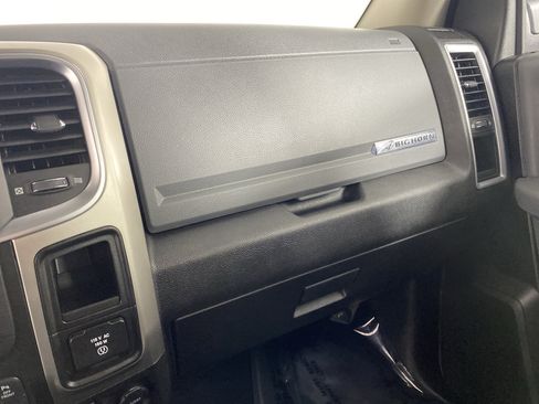 Used 2019 RAM 1500 Big Horn AWD/4WD image 30