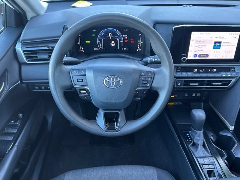 Used 2025 Toyota Camry LE FWD image 15