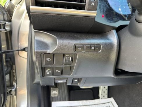 Used 2020 Lexus IS 300 F Sport w/ F Sport Package image 21