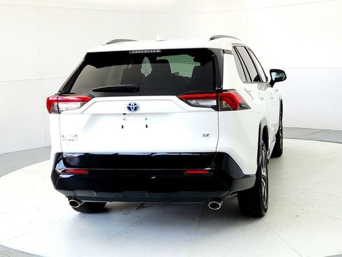 Used 2023 Toyota RAV4 SE w/ Weather & Moonroof Package AWD/4WD image 5