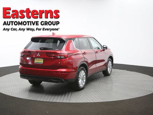 Used 2024 Mitsubishi Outlander ES AWD/4WD image 39