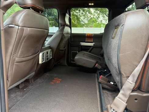 Used 2016 Ford F150 King Ranch w/ Equipment Group 601A Luxury AWD/4WD image 17