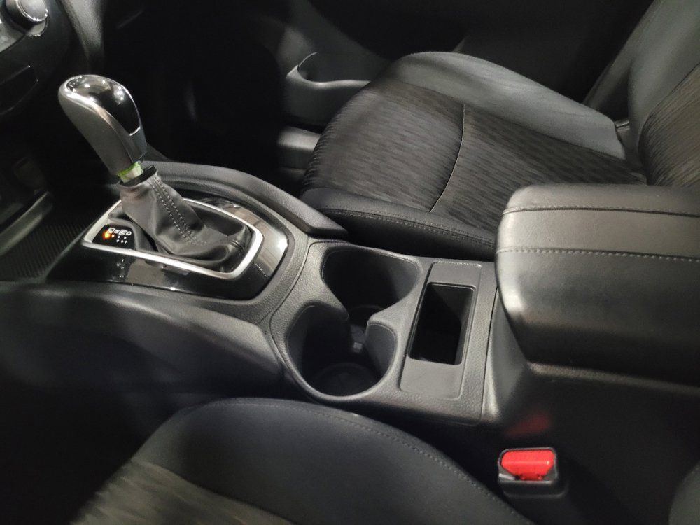 Used 2019 Nissan Rogue S AWD/4WD image 26